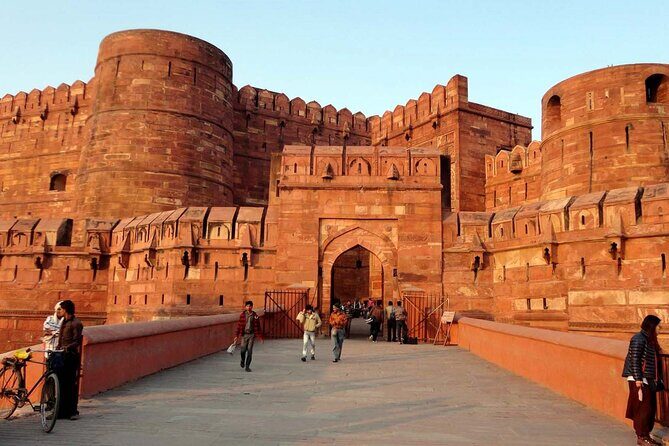 Same Day Taj Mahal & Agra Fort Tour from Delhi - Morning Pickup and the 250 km Drive to Agra