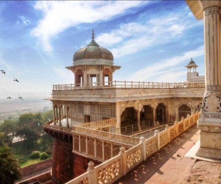 Same Day Taj Mahal Agra Tour Package from Delhi by Car - Lunch timing in Agra: what’s included and what to watch