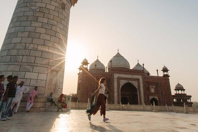 Same day Taj Mahal memorable Agra tour from Delhi - Taj Mahal visit: timing, what to notice, and how the guide helps