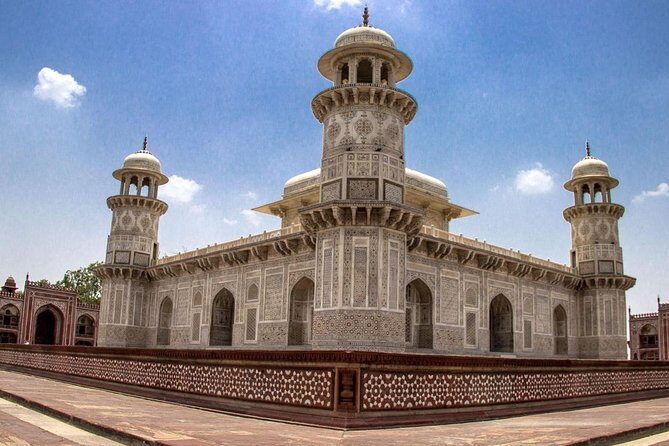 Same Day Taj Mahal Tour By Gatiman Express Train With Local Tour Guide - Hotel pickup, AC ride, and the train meals that keep the day sane