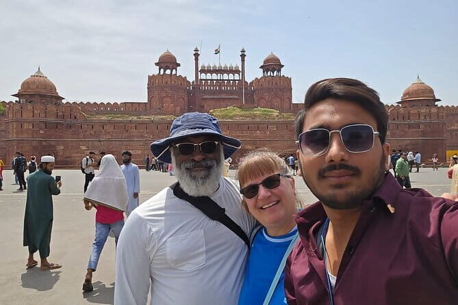 Sanjay Colony Slum & Old delhi Street Food Tasting tour - Khari Baoli Spice Market: Asia’s Largest, by Foot