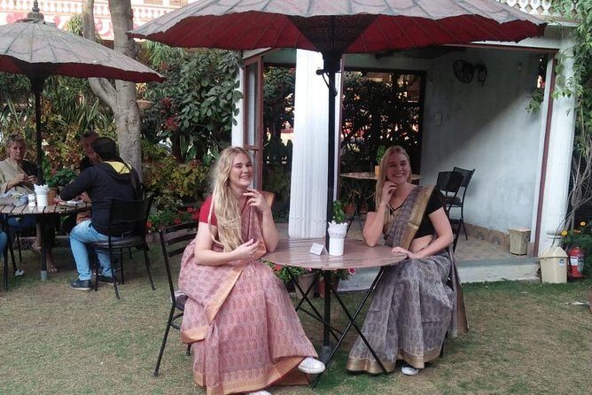 Saree Draping - Timeless elegance of traditional Indian Saree - What You’ll Do During the 1-Hour Experience
