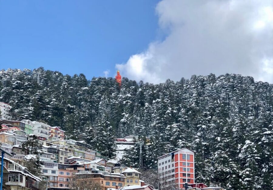 Shimla: Hiking Tour to Jakhu Hill with Local Guide - The 108-Foot Lord Hanuman Statue: Why the View Feels Bigger Than the Hike