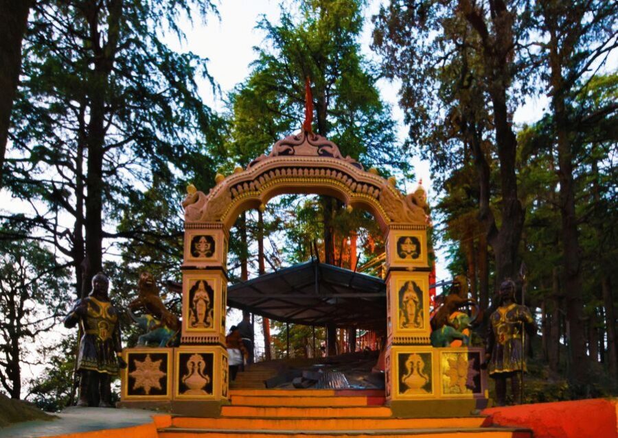 Shimla Nature Walk (3 Hours Guided Trekking Experience) - Christ Church to Jakhoo Hill: a church-led start you’ll actually remember
