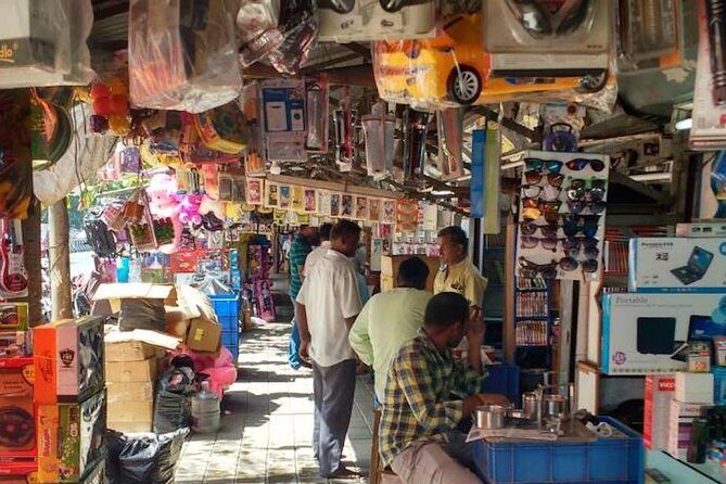 Shopping and Bazaar trail in Chennai - Burma Bazaar for leather and antiques: where traders do serious business