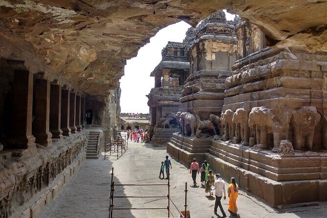 Skip-the-Line: All-Inclusive 2-Day Ajanta and Ellora Private Tour - Day 2: Ellora Caves, Kailashnath Temple Energy, and Bibi Ka Maqbara