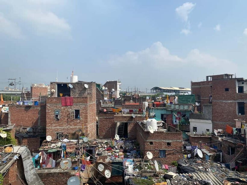 Slum Tour - Sanjay Colony Slum Guided Walking Tour in DELHI - Entering Sanjay Colony from Harkesh Nagar Okhla Metro Gate-2