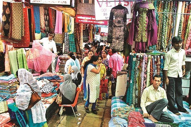 Small-Group Bike Tour of Mumbai - Meeting at Colaba: where you start and how to be ready