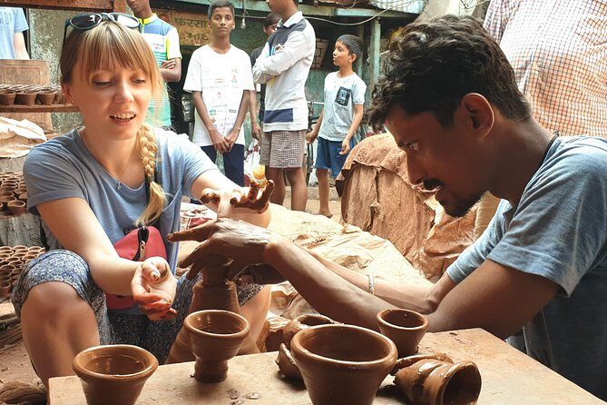 Small Group Tour of Dharavi Slum - Stop 2: Kumbharwada pottery area in about 15 minutes