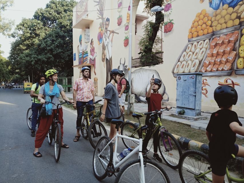 South Delhi: 3.5-Hour Private Bike Tour with Masala Dosa - Starting near YMCA and rolling into the real city