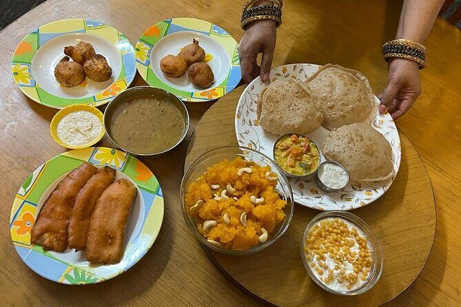 South Indian Vegetarian Cooking Class in Chennai with Meena - Conversations in the kitchen: why Meena’s class lands so well