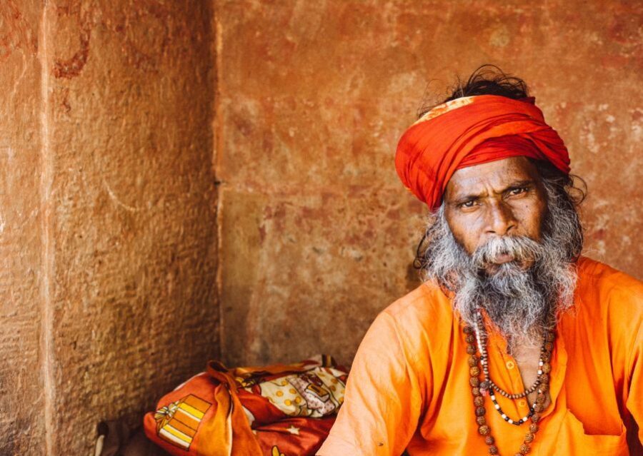Spiritual Tour in Varanasi with a local- 2 Hours Tour - Ganga Ghats and Rituals: What You’ll Actually Learn to Notice