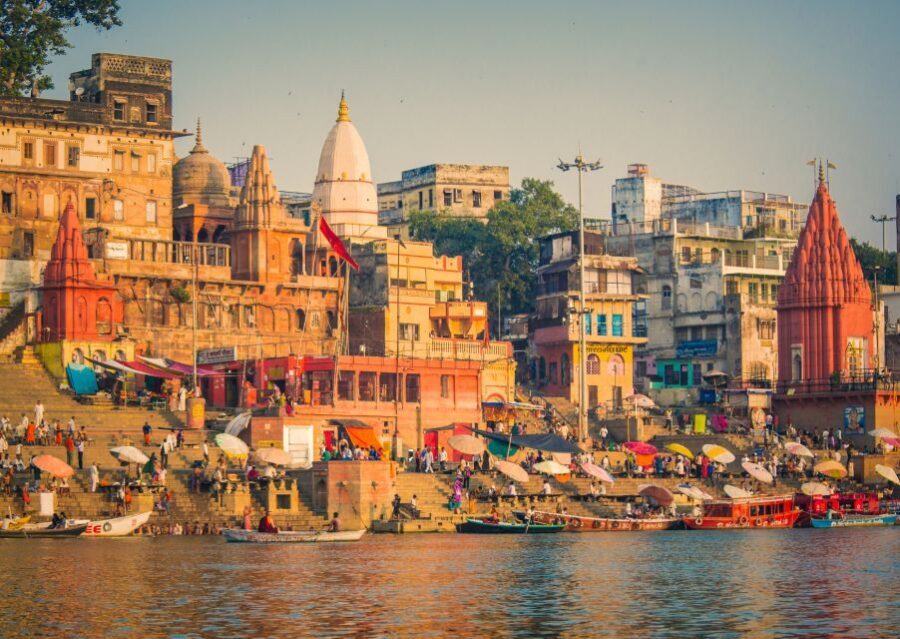 Spiritual Tour in Varanasi with a local- 2 Hours Tour - Vishwanath Temple: Turning Temple Chaos into Personal Clarity