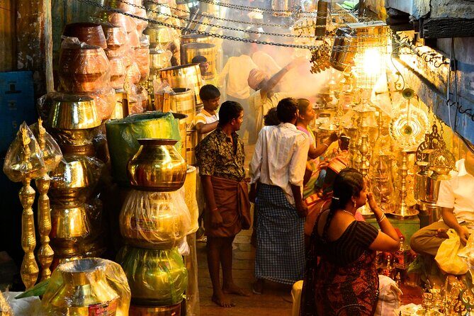 Spiritual Trails of Old Town Madurai (2 Hours Guided Walking Tour) - Meenakshi Amman Temple: why this stop feels like more than a check mark