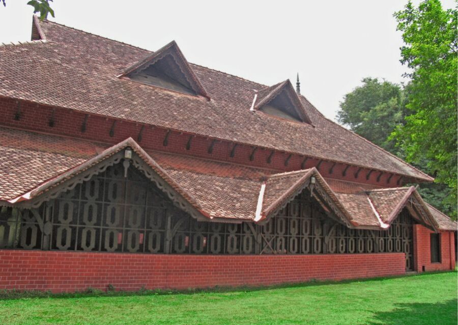 Spiritual Walk Tour Trivandrum (Guided Walking Experience) - West Fort finish: closing the loop without feeling stranded