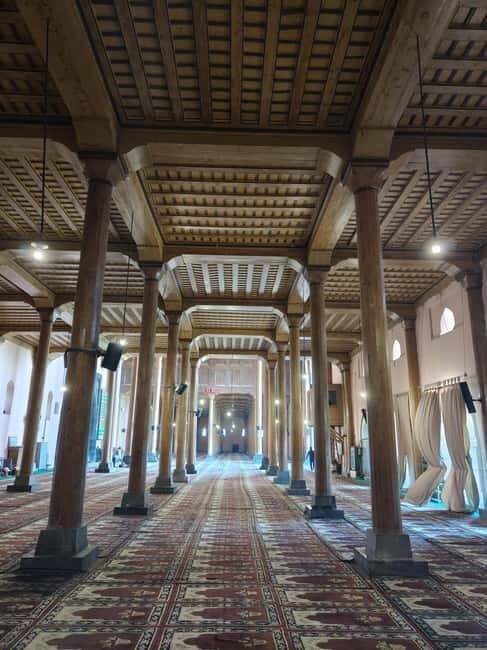 Srinagar: Private Old City and Mughal Gardens Guided Tour - Key things to know before you go