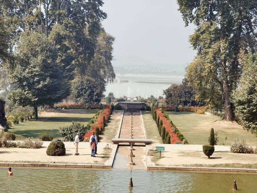 Srinagar: Private Old City and Mughal Gardens Guided Tour - Price and logistics: does $58 make sense for a full day?