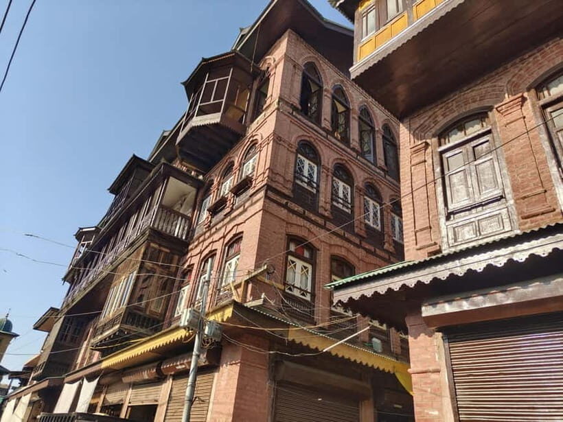 Srinagar: Private Old City and Mughal Gardens Guided Tour - Hari Parbat Fort to Jamia Masjid: start with Srinagar’s power point