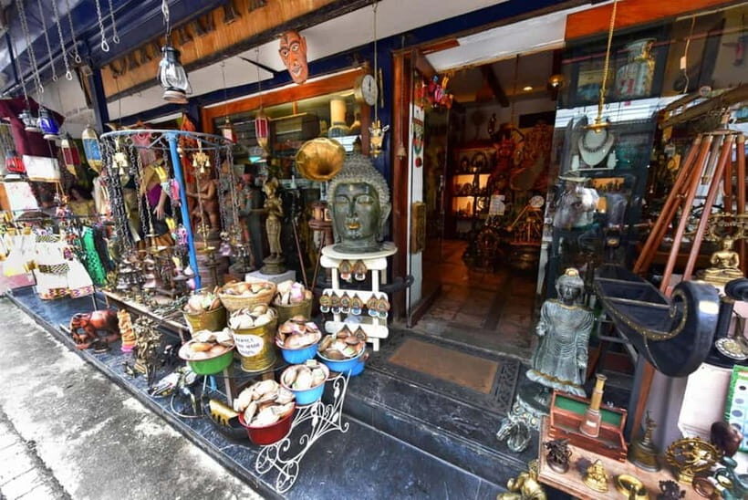 Stories of Jew Town: Guided Heritage Walk in Kochi - Jewish Cemetery: Kochi’s multicultural past, seen from quieter ground