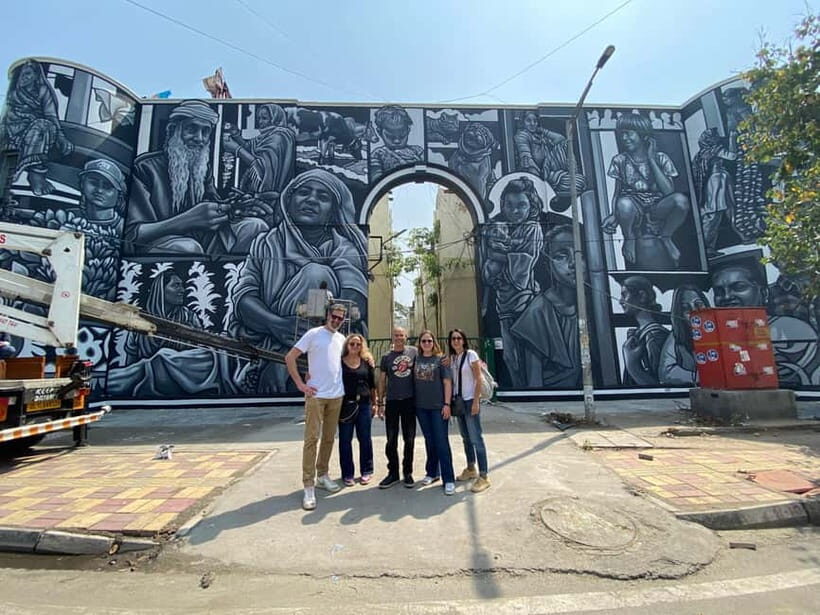 Street Art Walk with Chai & Snack - Key things you’ll notice on this walk