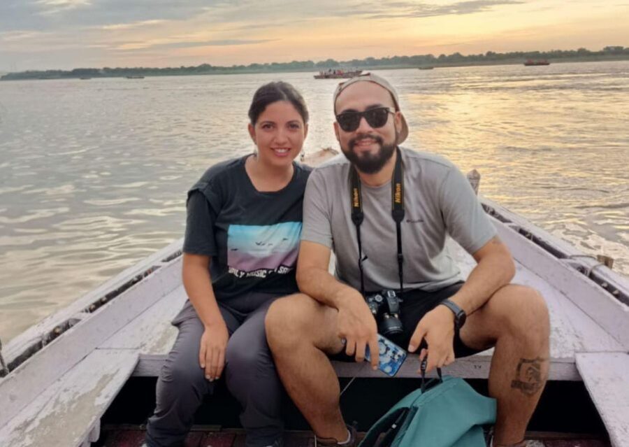 Sunrise in Banaras with Boat Ride & Ganga Aarti - Ghat Walk at Dawn: What You’ll Actually See Up Close