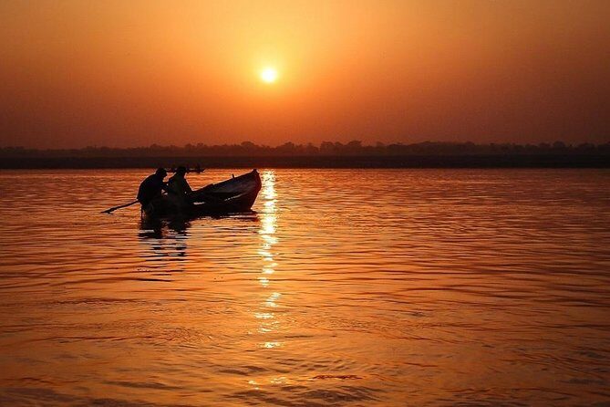 Sunrise & Morning Down Town, Walking Tour. Daily Tour - Manikarnika Ghat: understanding Hindu rituals of death