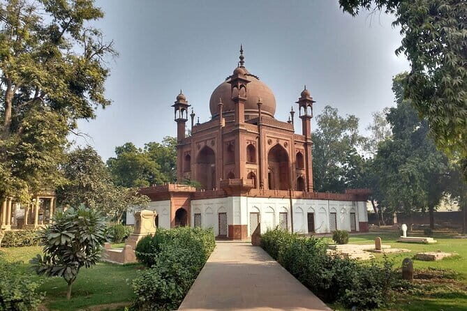 Sunrise Taj Mahal, Agra Fort, Red Taj and Moonlit Garden Private Tour - Key moments that make this private Agra tour work