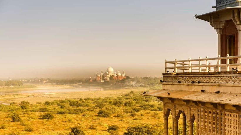 Sunrise Taj Mahal & Agra Private City Tour (All Inclusive) - Breakfast at 8:00 AM: fueling the fort and the fortifications