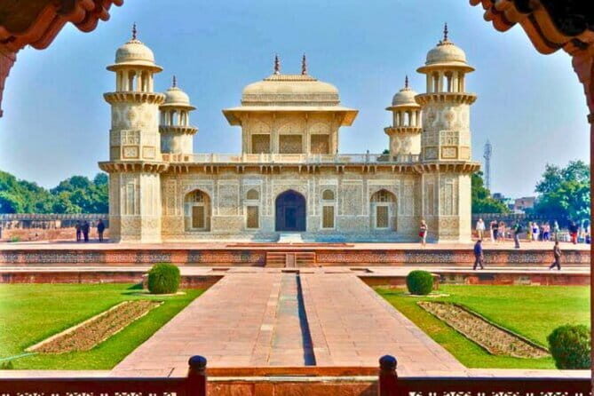Sunrise Taj Mahal And Agra Private Tour From Delhi - Taj Mahal at sunrise: what you’re paying for