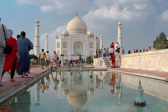 Sunrise Taj Mahal Tour By Car From Delhi ::-Private Tour - Taj Mahal Sunrise Visit With an English-Speaking Guide