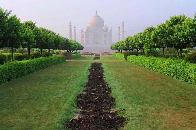 Sunrise Taj Mahal Tour with Agra Fort and Fatehpur Sikri - Sunrise Taj Mahal at 7:00 AM is the whole point