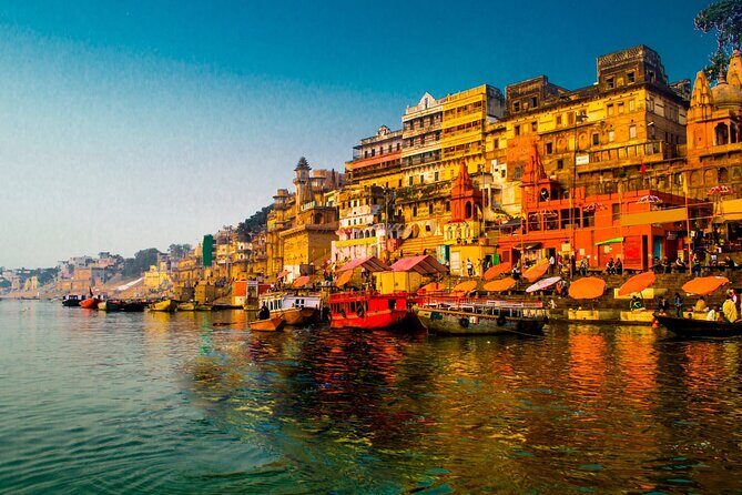 Sunset in Varanasi Tour with a local with free Ganga Aarti and Boat Ride - The Walking Portion: Southern Old City Lanes and Ashram Life