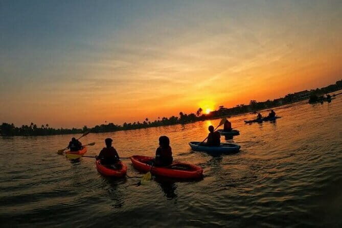 Sunset Kayaking in Hidden Alleppey Backwater Routes - Why sunset kayaking in Alleppey feels special