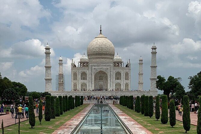 Taj Mahal & Agra Fort Day Tour By Car - From Delhi - Should you book this Delhi to Agra day tour?