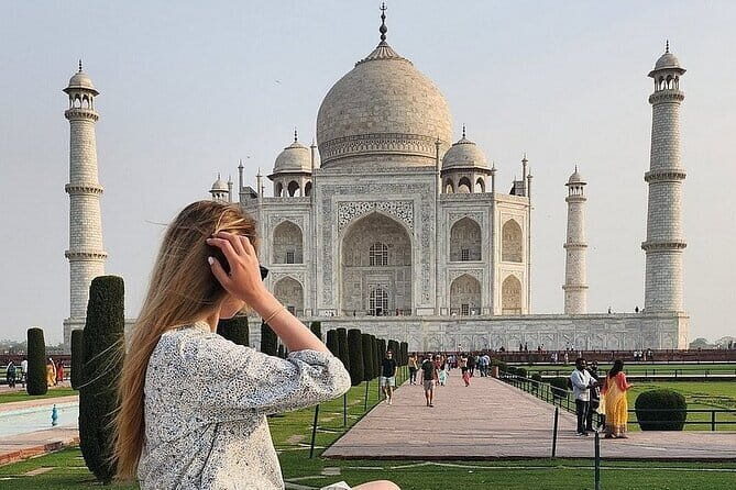 Taj Mahal Agra Fort Fatehpur Sikri Day Trip from Jaipur - Getting from Jaipur to Agra: why the car setup matters