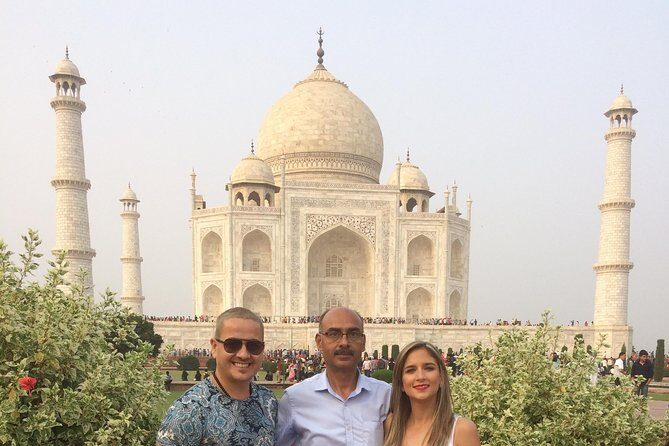Taj Mahal & Agra Fort Visit by Gatimaan Express Train - Bazaar time and optional massage: what to do with the free hour