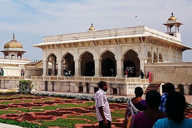Taj Mahal & Agra Fort With Mother Teresa's Missionaries Of Charity From Delhi - A Lunch Break Built for a Long Day