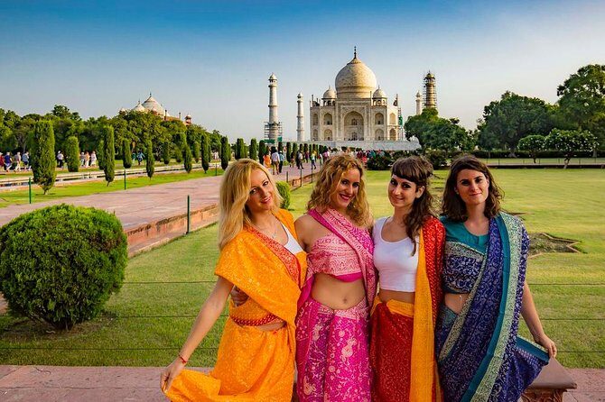 Taj Mahal (Agra) - Full Day trip by Toyota Innova Car - Ex Delhi - Delhi to Agra in a Toyota Innova: the comfort part that matters