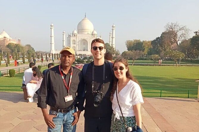Taj Mahal and Agra fort express visits with tickets assistance - Your day plan: Taj Mahal first, then Agra Fort