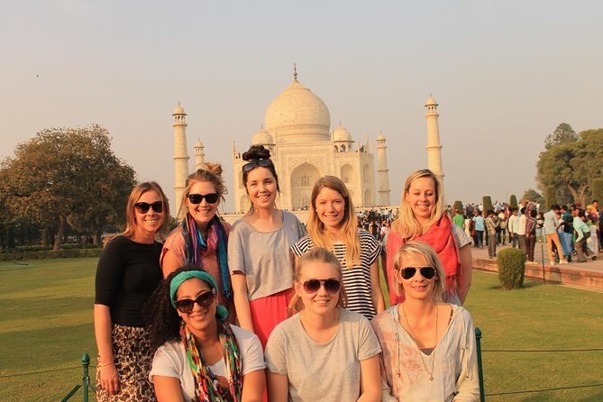 Taj Mahal and Agra Fort from Delhi - Who should book this Taj Mahal and Agra Fort combo from Delhi?