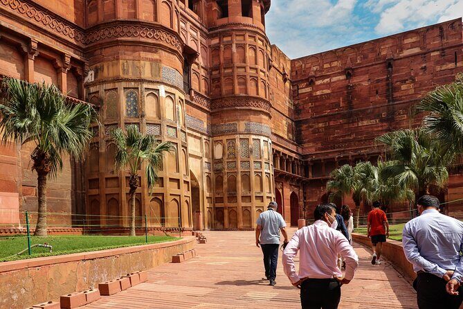Taj Mahal and Agra Fort Private Tour by Car from Delhi - Should you book this Taj Mahal and Agra Fort private tour?