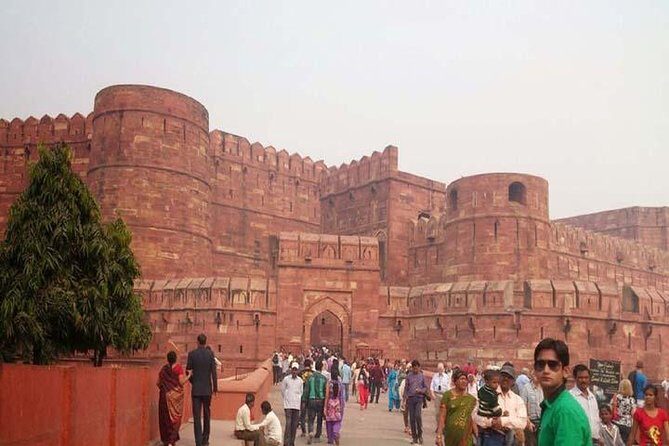 Taj Mahal and Agra Full Day Private Tour from Agra - Agra Fort: red fort palaces with a real guide