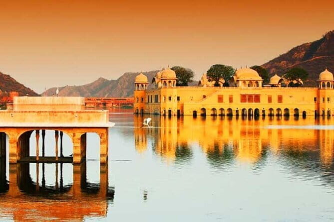 Taj Mahal and Agra Private Day Tour From Jaipur with 5 Star Meal - Agra Fort with UNESCO weight: seeing Mughal power beyond the postcard