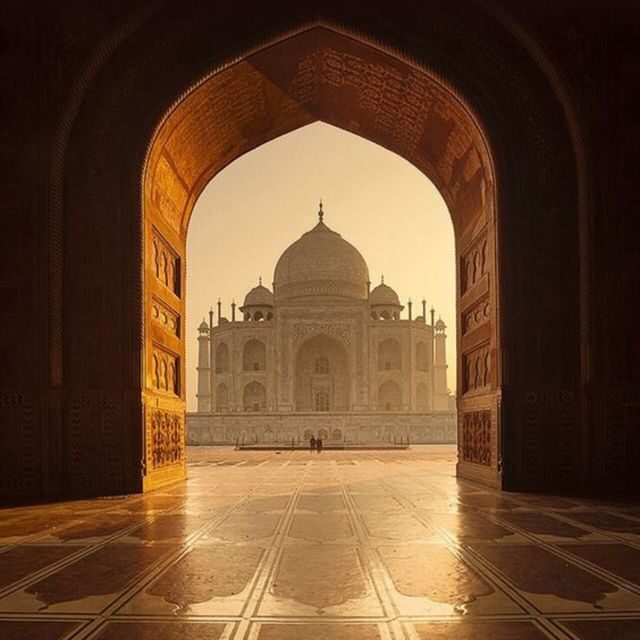 Taj Mahal and Agra Private Tour with free Airport pickup - Agra Fort: Mughal Power You Can Walk Through