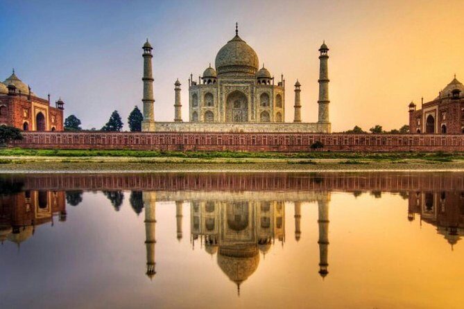 Taj Mahal And Fathepur Sikri - A day that links three UNESCO sites without wasting your time