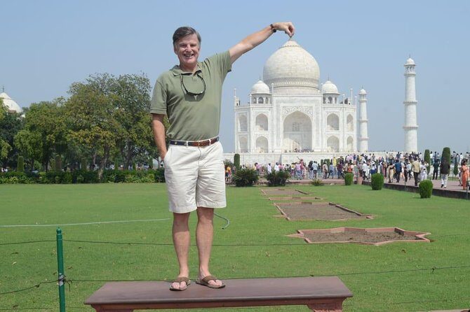 Taj Mahal by Superfast Train Gatimaan Express - From your Delhi hotel to the station: transfers that remove stress