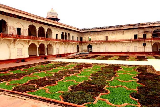 Taj Mahal Day Tour from Delhi with Live Demonstration Art & Crafts - Live marble inlay: the Taj look-alike craft stop