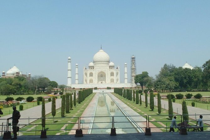 Taj Mahal Day Tour From Mumbai Via Delhi Exclude Air Ticket - Delhi-to-Agra in One Day: Why the Route Matters