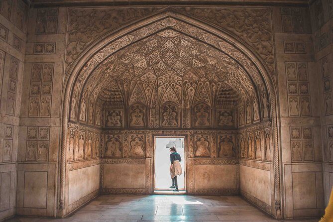 Taj Mahal Day Trip - The A/C Car and Door-to-Door Pickup: Comfort That Reduces Stress