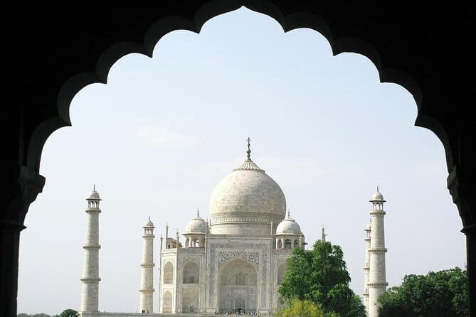 Taj Mahal Day Trip Including Same Day Flights from Mumbai - Key things that make this Taj Mahal day trip work